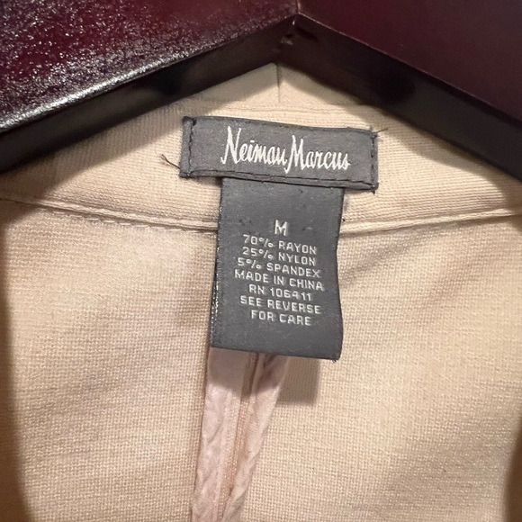 Neiman Marcus 3/4 Blazer - Picture 6 of 6